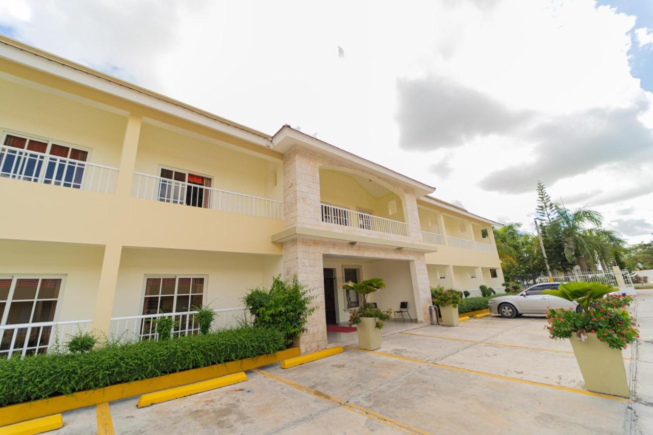 Hotel Yonu Punta Cana Exterior photo