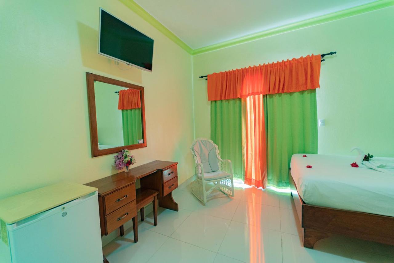 Hotel Yonu Punta Cana Exterior photo
