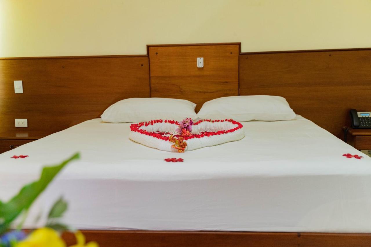 Hotel Yonu Punta Cana Exterior photo